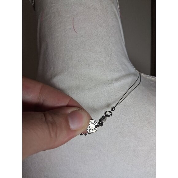 Culture Mix Handmade FairTrade Shell in Resin Memory Wire Pendant Beach Necklace - Picture 3 of 4